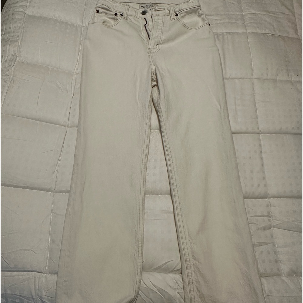 Abercrombie white curve love ankle straight jeans